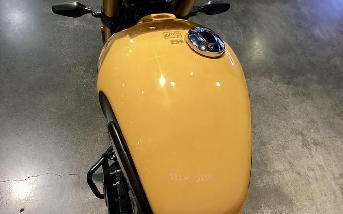 2026 Triumph Scrambler 400 XC