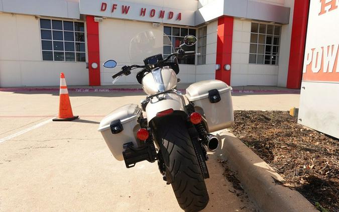2023 Indian Super Chief Limited Silver Quartz Metallic