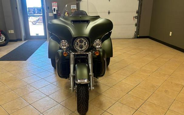 2022 Harley-Davidson® FLHTCUTG - Tri Glide® Ultra