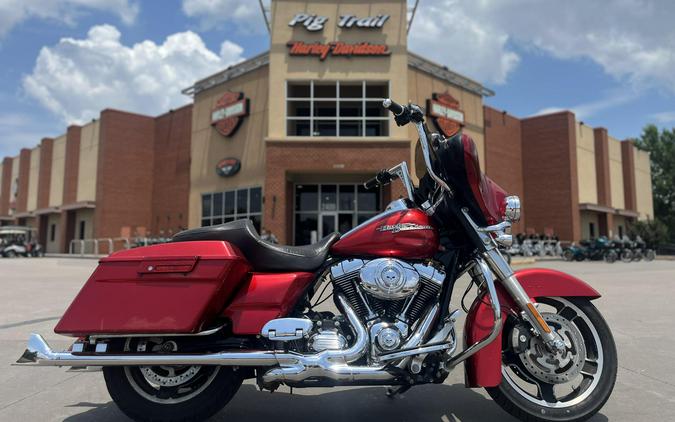 2013 Harley-Davidson® FLHX Street Glide® EMBR RED SUNGLO 667974