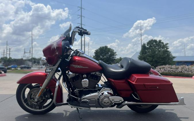 2013 Harley-Davidson® FLHX Street Glide® EMBR RED SUNGLO 667974