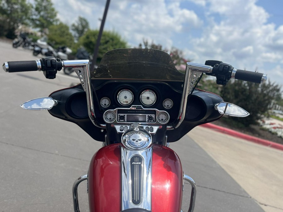 2013 Harley-Davidson® FLHX Street Glide® EMBR RED SUNGLO 667974