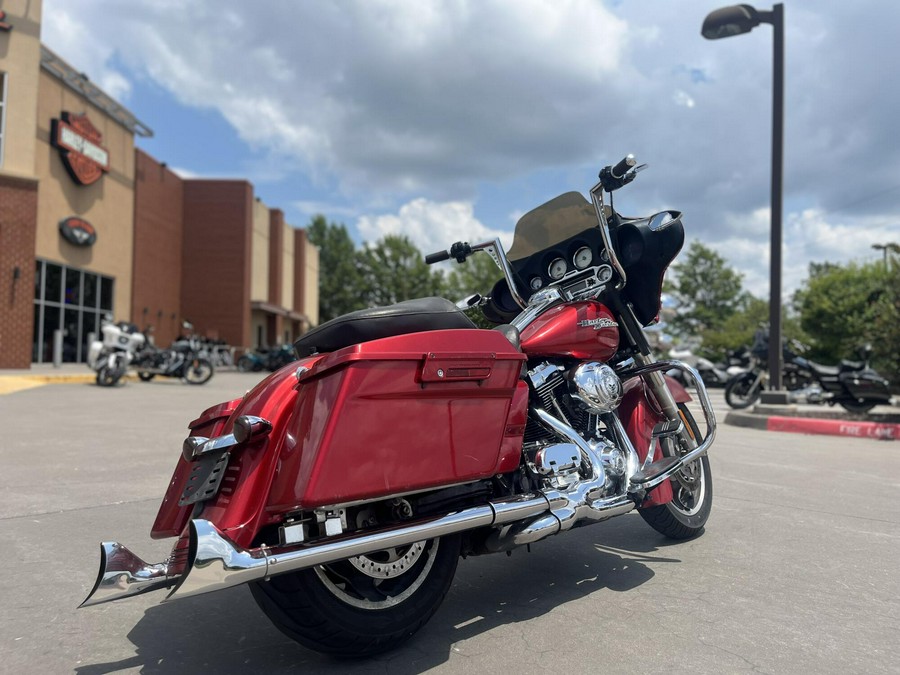 2013 Harley-Davidson® FLHX Street Glide® EMBR RED SUNGLO 667974