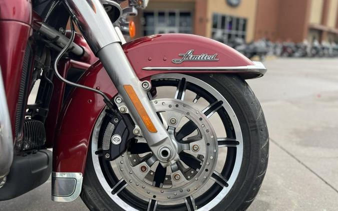 2017 Harley-Davidson® Ultra Limited Two-Tone Mysterious Red/Velocity Red 627830