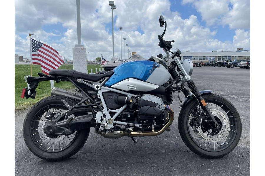 2022 BMW R nineT Scrambler - Option 719 Cosmic Blue Metallic / Light White