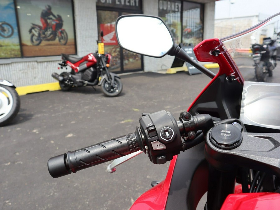 2025 Honda CBR650R E-Clutch