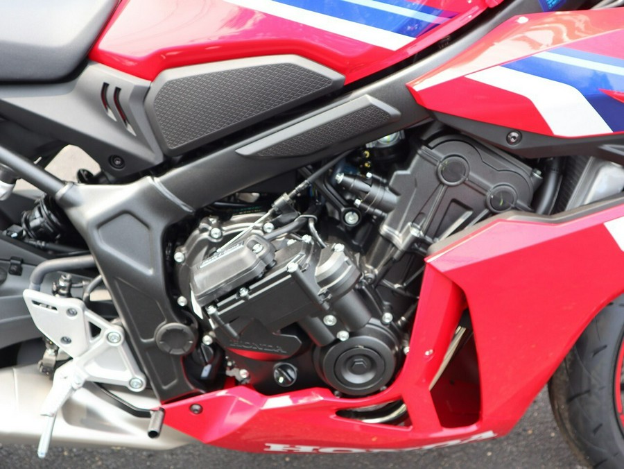 2025 Honda CBR650R E-Clutch