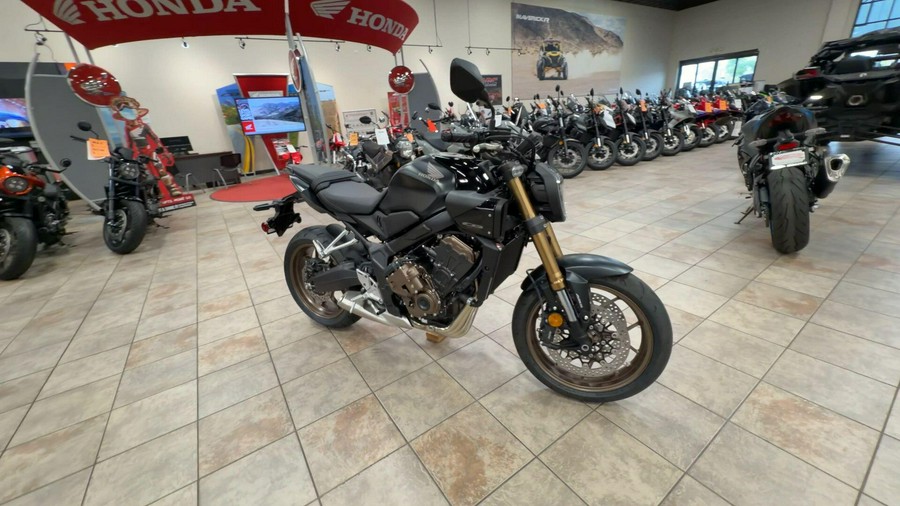 2026 Honda CB650R E-CLUTCH