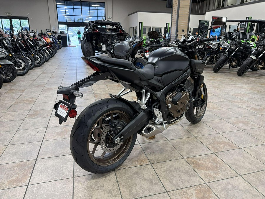 2026 Honda CB650R E-CLUTCH