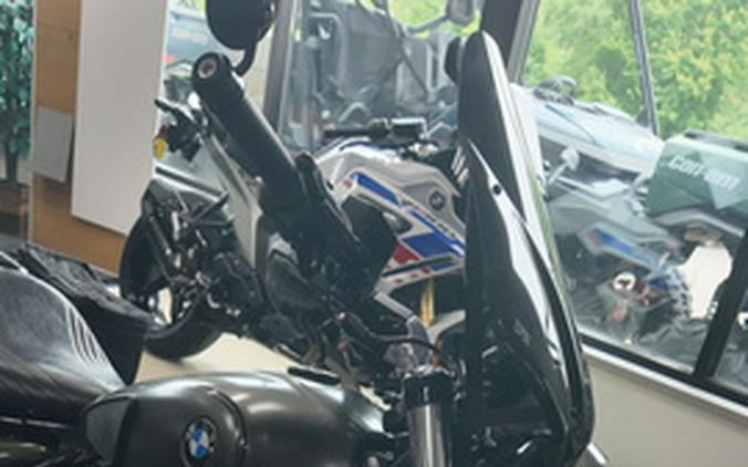 2023 BMW 2023 R18