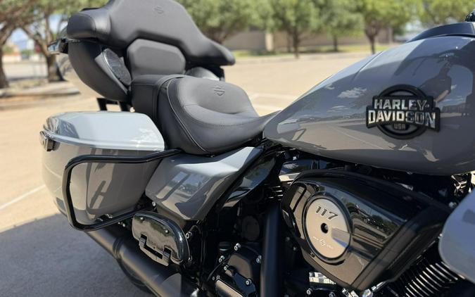 2026 Harley-Davidson® Street Glide Limited Dark Billiard Gray Black Trim