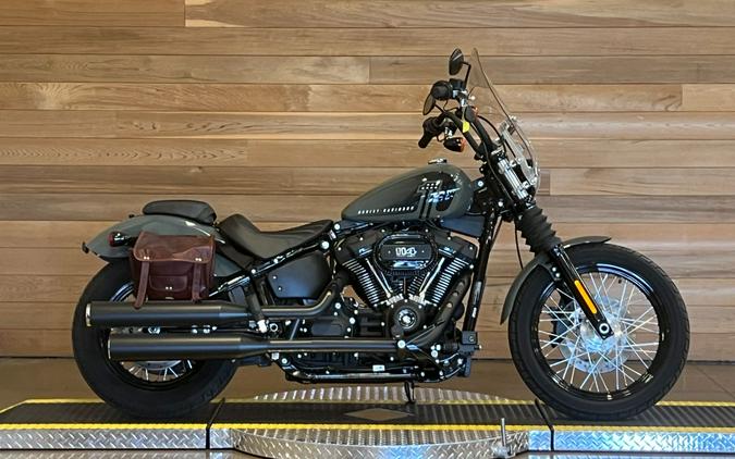 2021 Harley-Davidson Street Bob 114 Review (11 Fast Facts)