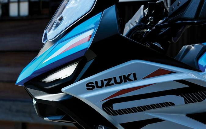 2027 Suzuki SV-7GX Pearl Brilliant White / Metallic Triton Blue