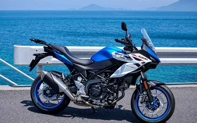 2027 Suzuki SV-7GX Pearl Brilliant White / Metallic Triton Blue