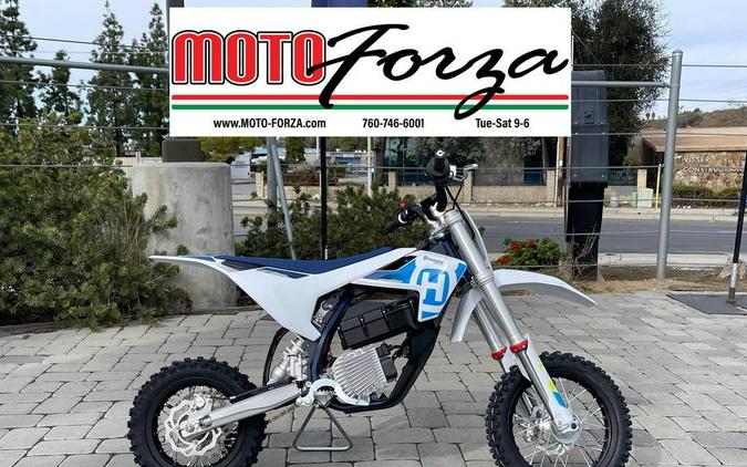 2024 Husqvarna® EE 5