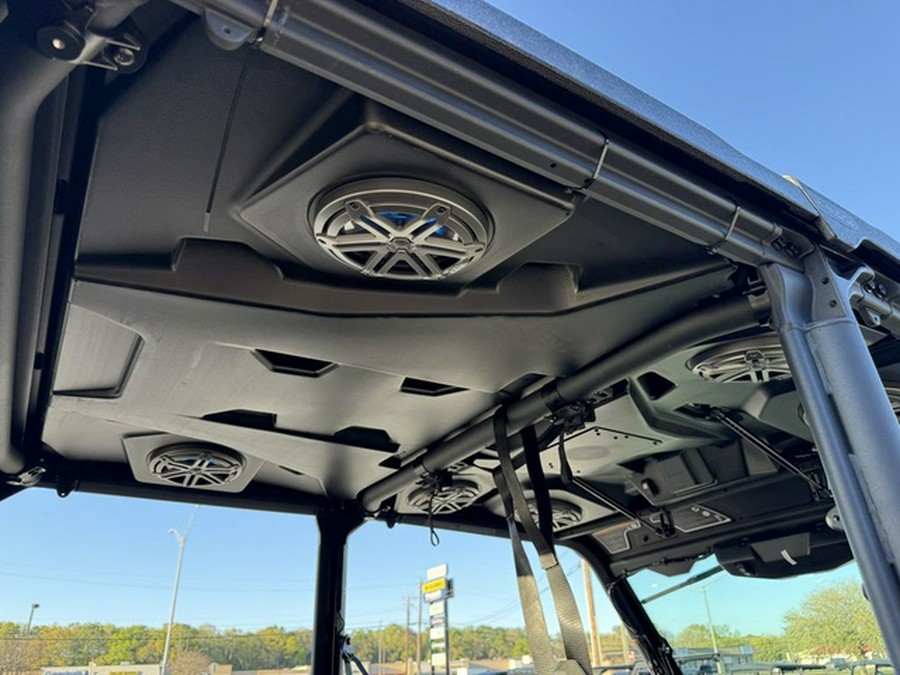2026 Can-Am Defender MAX X mr HD11 with half-doors