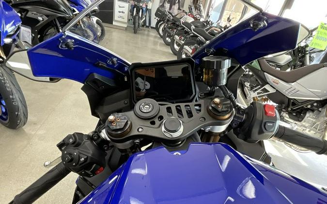 2025 Yamaha YZF-R9