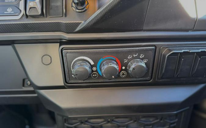 2026 Can-Am DEF MAX XT CAB HD11 9FTJ