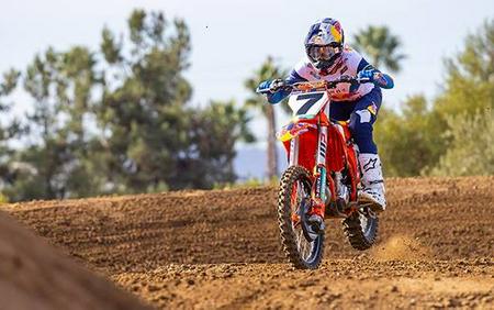 2025 KTM 450 SX-F FE