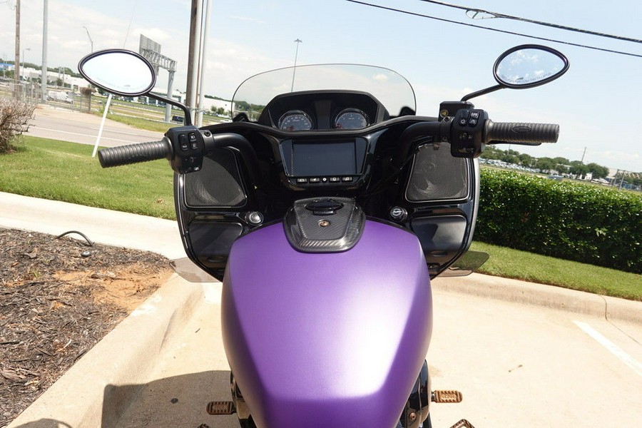 2021 Indian Motorcycle® Challenger Dark Horse®