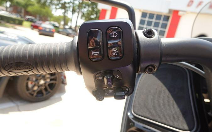 2021 Indian Motorcycle® Challenger Dark Horse®
