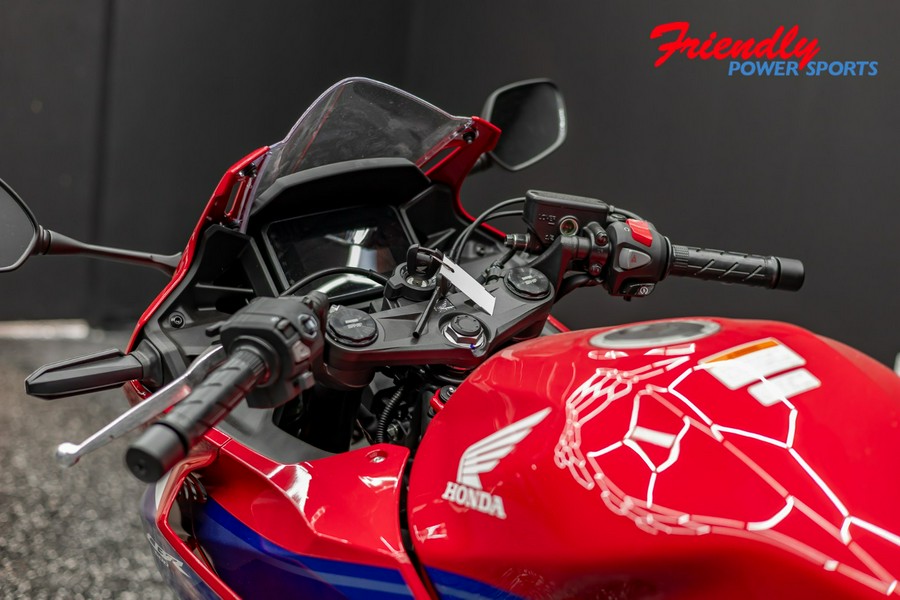 2025 HONDA CBR500R