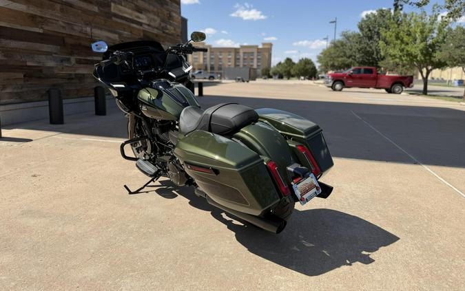 2026 Harley-Davidson® Road Glide® Olive Steel Metallic / Vivid Black Black Trim