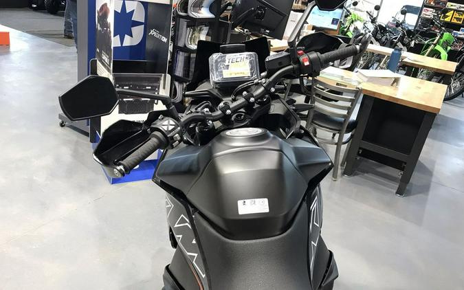 2024 KTM 890 SMT