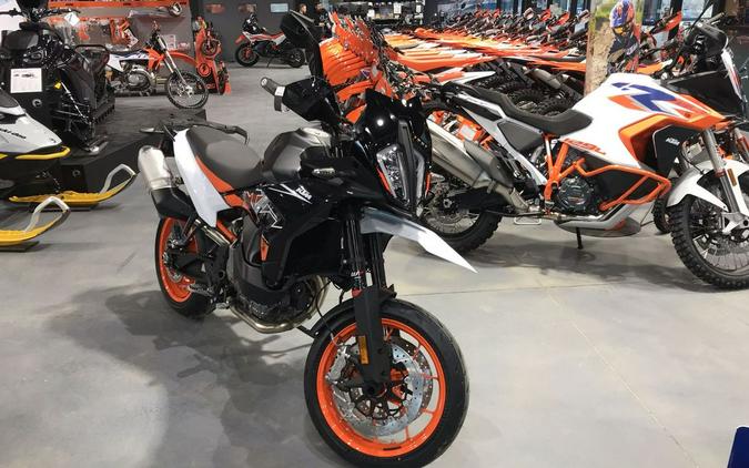 2024 KTM 890 SMT