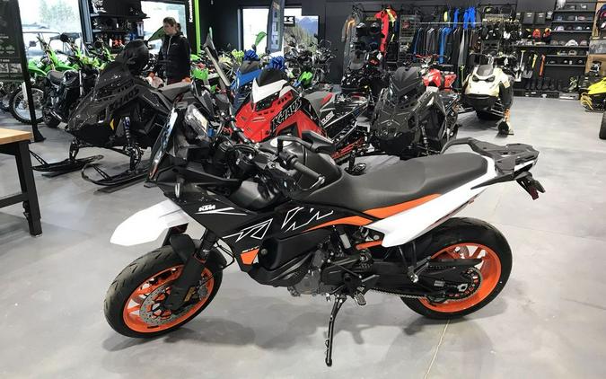 2024 KTM 890 SMT