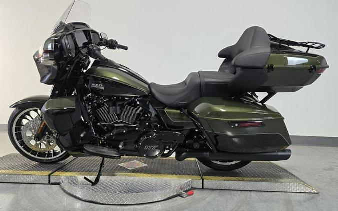 2026 Harley-Davidson® FLHXL - Street Glide® Limited