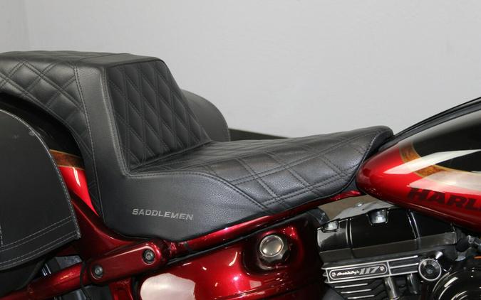 Harley-Davidson® CVO™ Pro Street Breakout® 2017 FXSE 955203DT SF BLK/SCRD APL W/PINSTRIPE