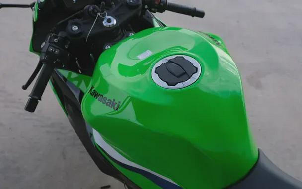 2026 KAWASAKI NINJA ZX-6R