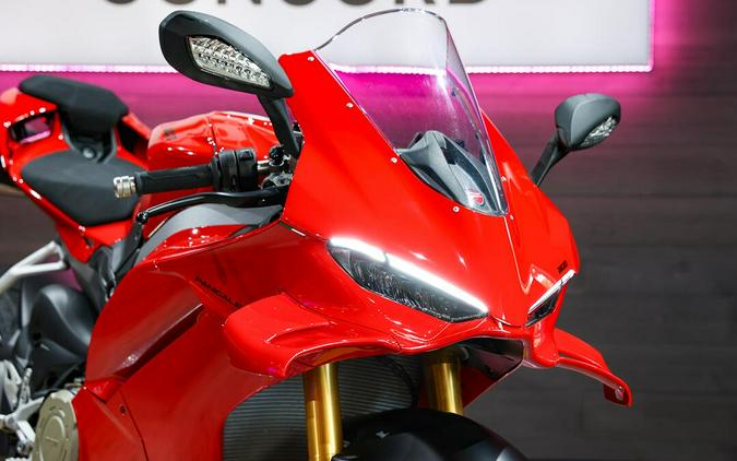 2025 Ducati Panigale V4 S