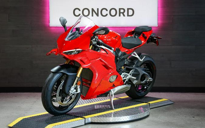 2025 Ducati Panigale V4 S