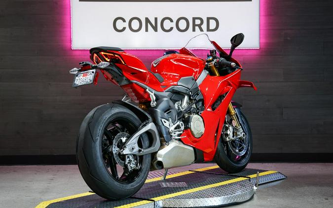 2025 Ducati Panigale V4 S
