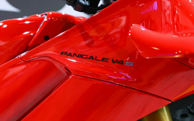 2025 Ducati Panigale V4 S