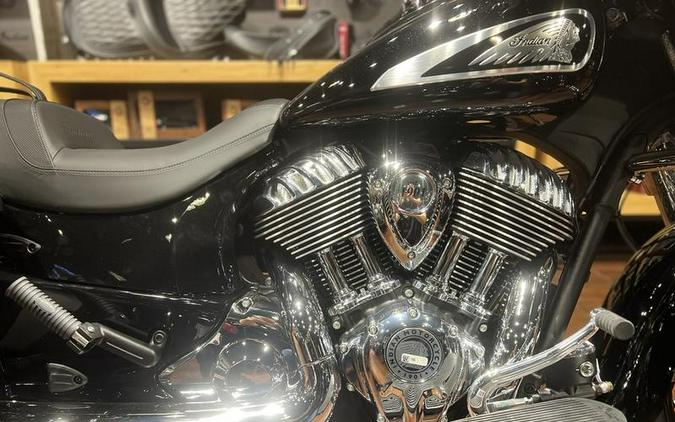 2023 Indian Motorcycle® Chieftain® Limited Black Metallic