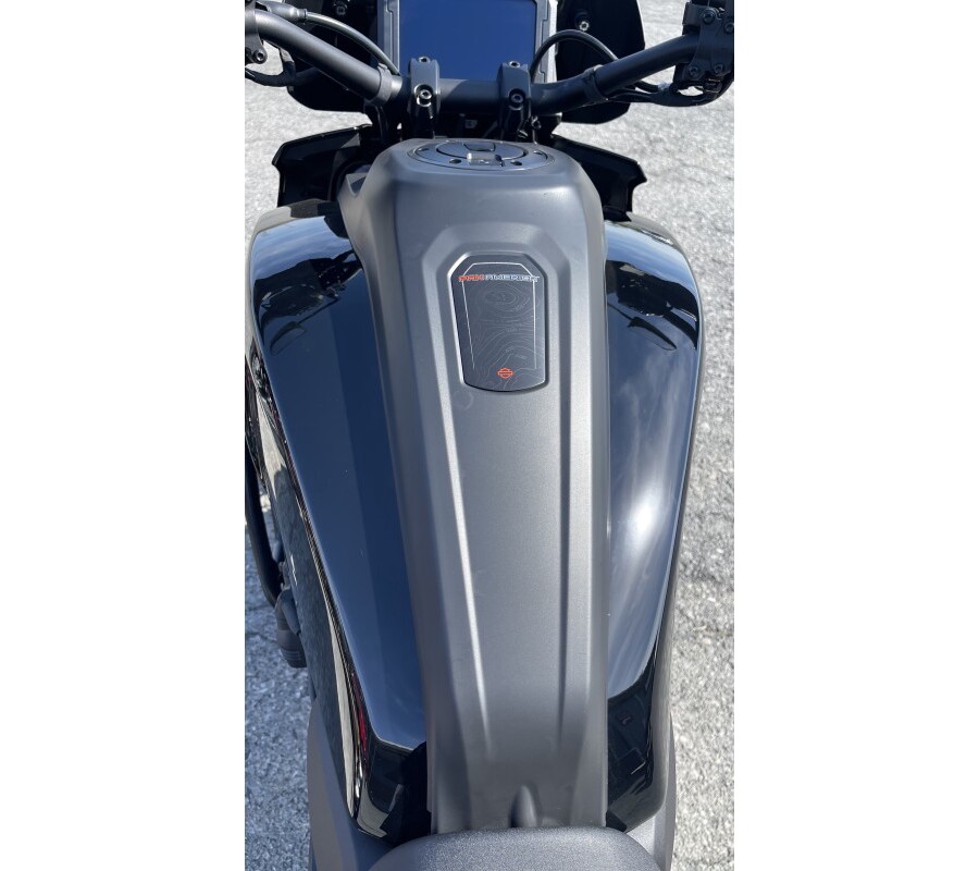 2023 Harley-Davidson Pan America™ 1250 Special Vivid Black