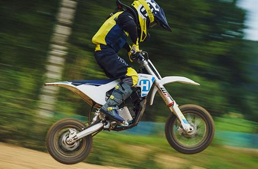 2023 Husqvarna EE 5