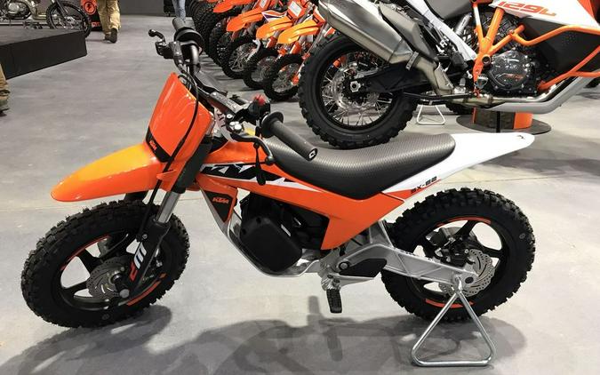 FIRST LOOK! THE ALUMINUM FRAMED 2024 KTM SX-E 2 IS COMING SOON