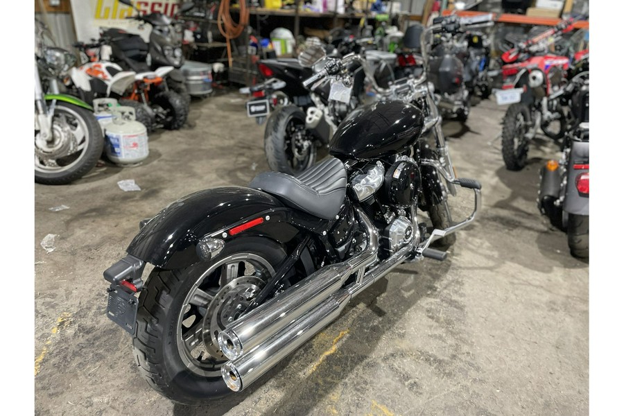 2022 Harley-Davidson® Softail® Standard