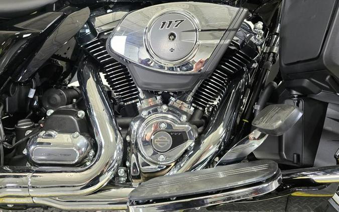 2026 Harley-Davidson® FLHXL - Street Glide® Limited