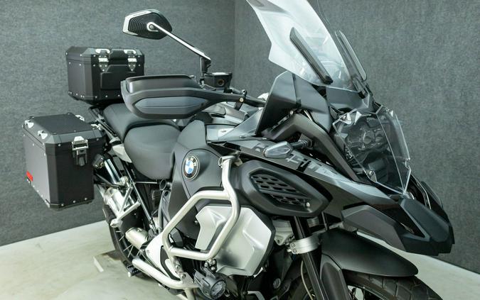 2022 BMW R1250GS ADVENTURE TRIPLE BLACK W/ABS