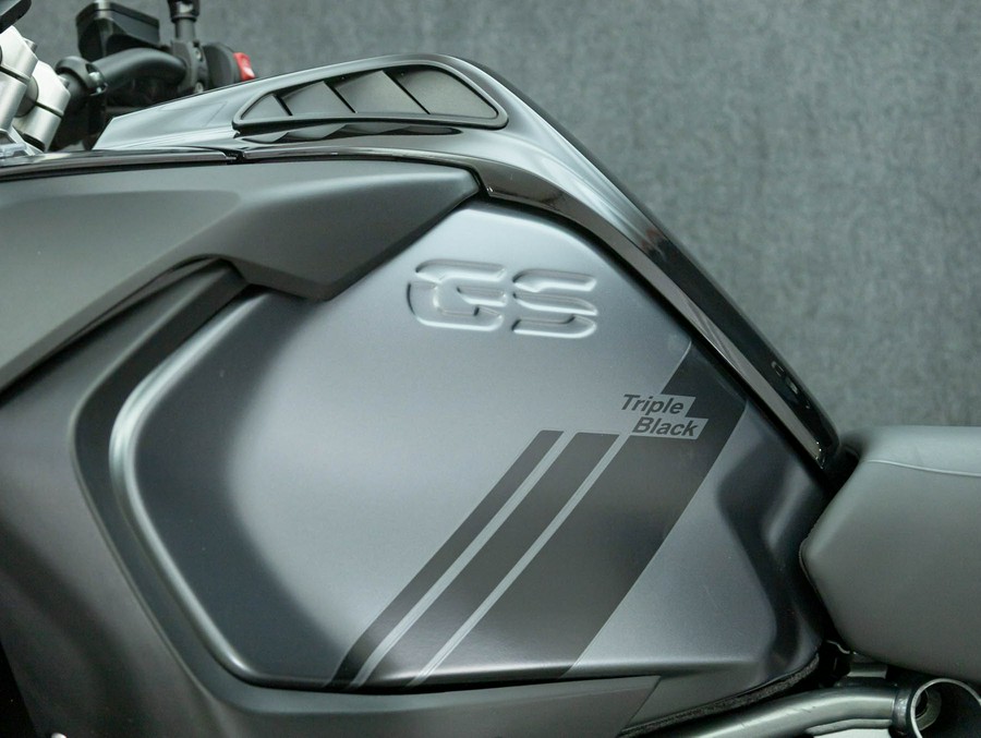 2022 BMW R1250GS ADVENTURE TRIPLE BLACK W/ABS