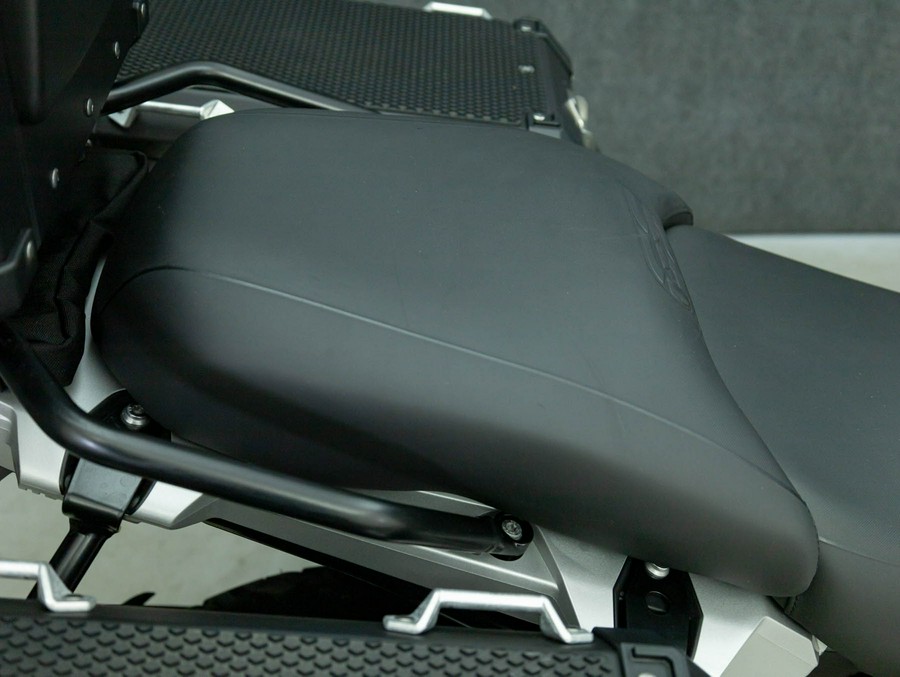 2022 BMW R1250GS ADVENTURE TRIPLE BLACK W/ABS