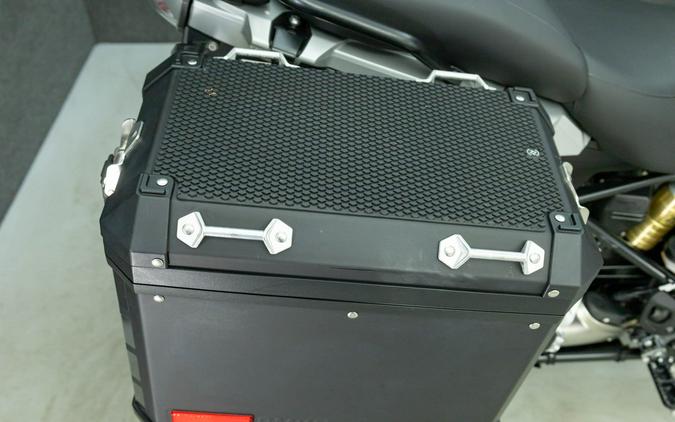 2022 BMW R1250GS ADVENTURE TRIPLE BLACK W/ABS