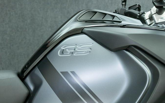 2022 BMW R1250GS ADVENTURE TRIPLE BLACK W/ABS