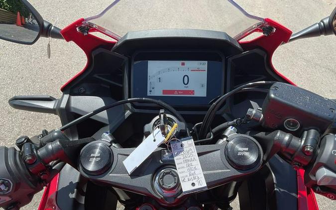 2025 Honda® CBR500R
