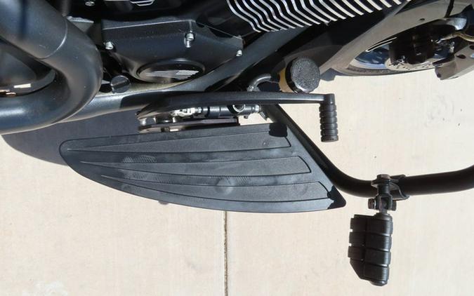 2014 Victory Motorcycles Cross Roads 8-Ball Gloss Black